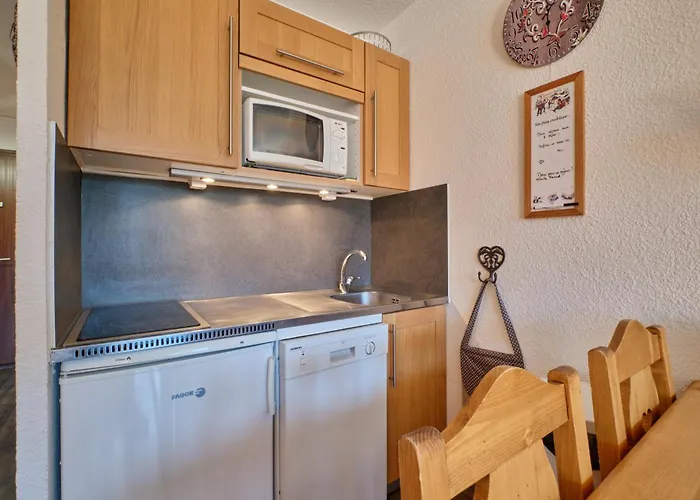 La Montagne Апартаменты Ле дез Альп